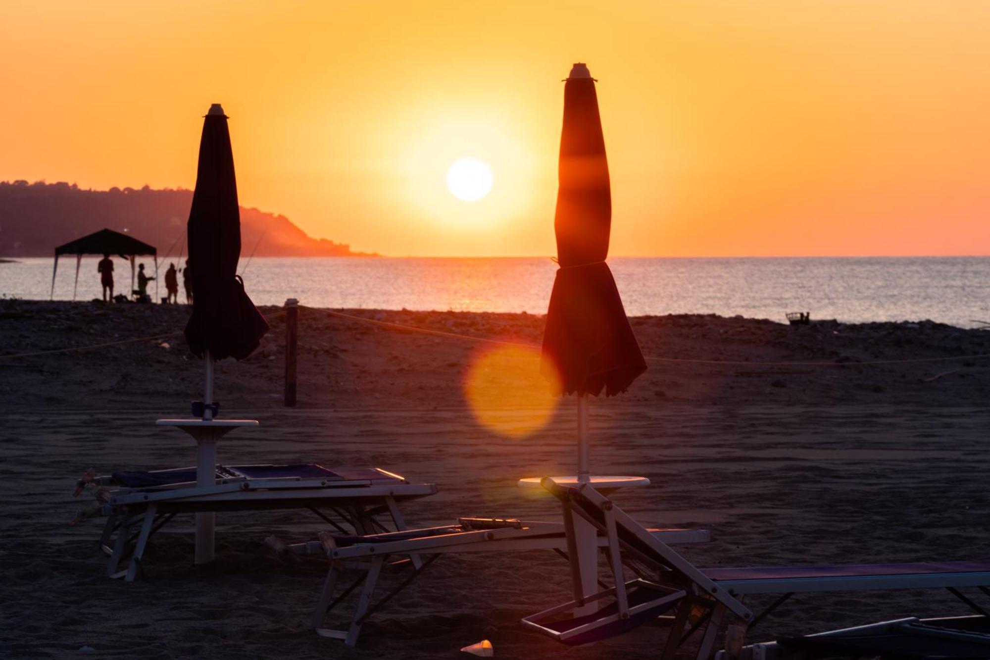 מסינה Le Dune Beach Club מראה חיצוני תמונה